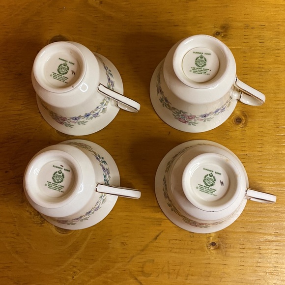 Royal Doulton Minton “Summer Song” Tea Cups and Saucers Set of 4 - Picture 13 of 15